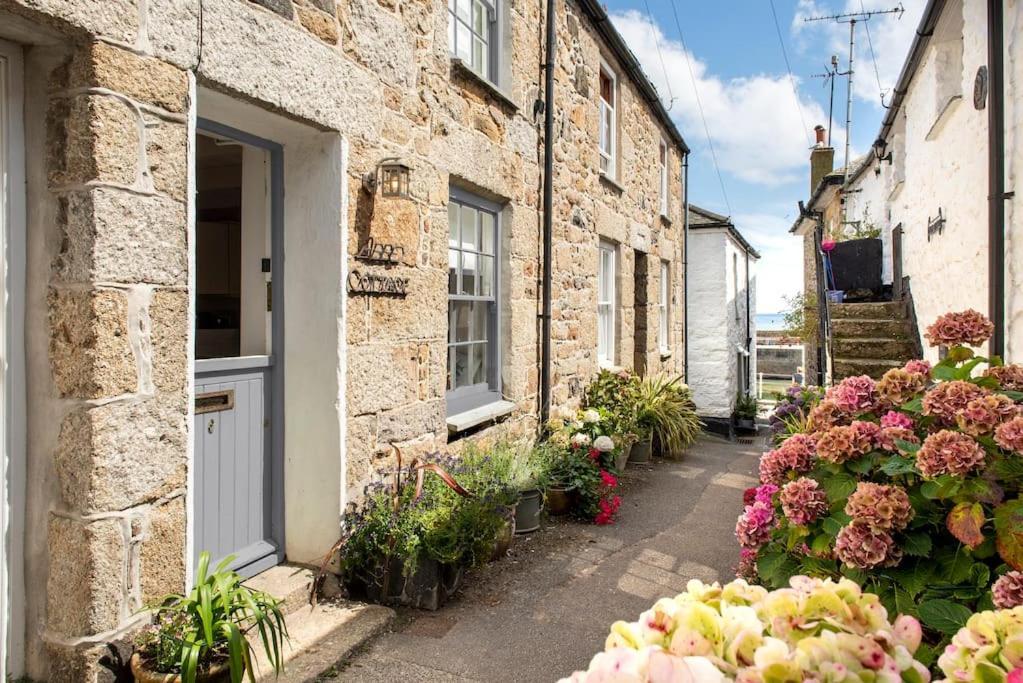 Abbey Cottage, Close To Mousehole Harbour Extérieur photo